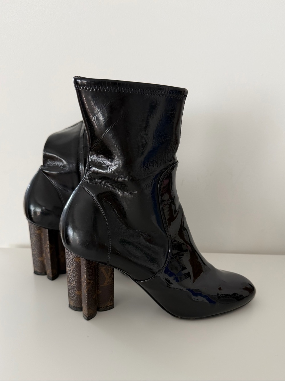 Louis Vuitton Leather Silhouette Ankle Boot